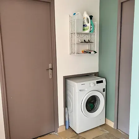 Le Dramont Apartment