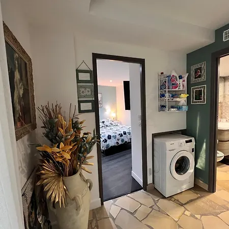 Le Dramont Apartment